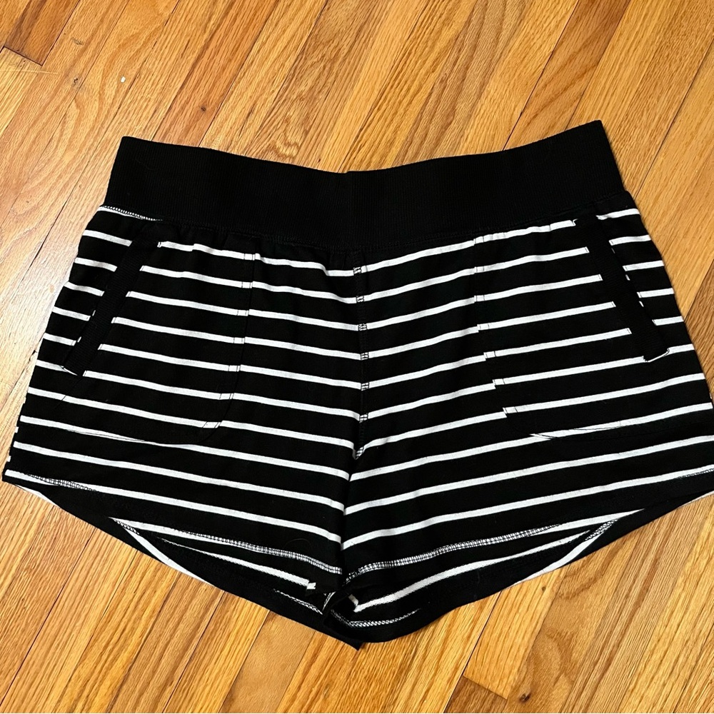 Athletic Works Black & White Striped Knit Shorts Size L
